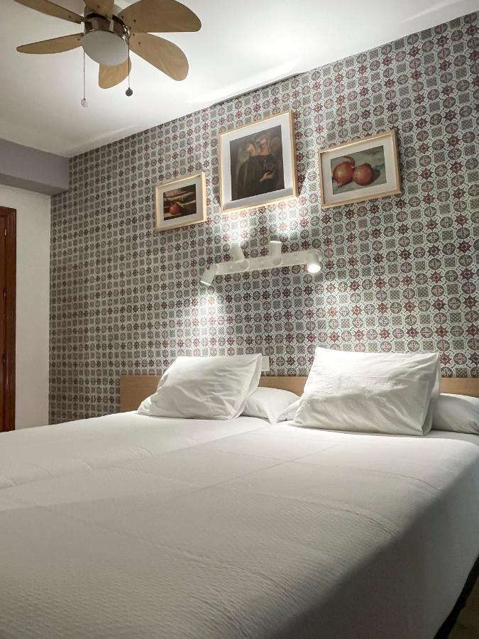 Beatriz Charming Hostal Торремолинос Экстерьер фото