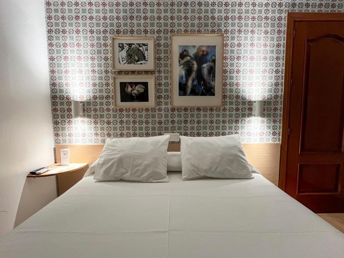 Beatriz Charming Hostal Торремолинос Экстерьер фото
