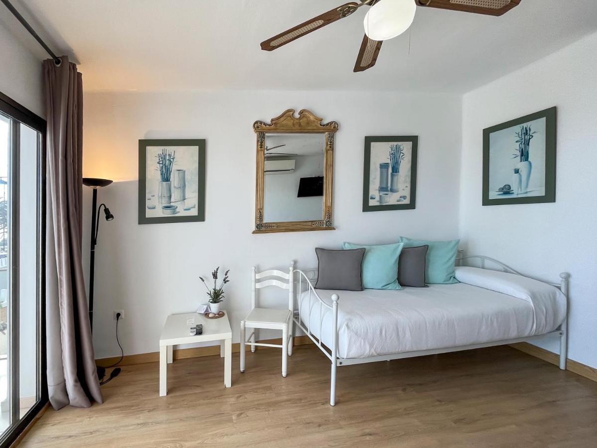 Beatriz Charming Hostal Торремолинос Экстерьер фото